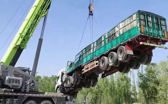 梁山道路脱困救援案例